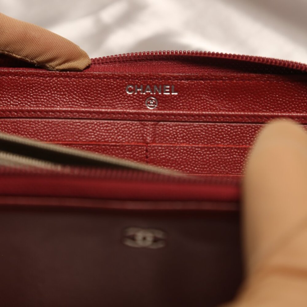 CHANEL Continental Wallet - Picture 11 of 12